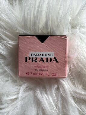 Prada Paradoxe Eau de Parfum mini - Light Pink & Black Accents